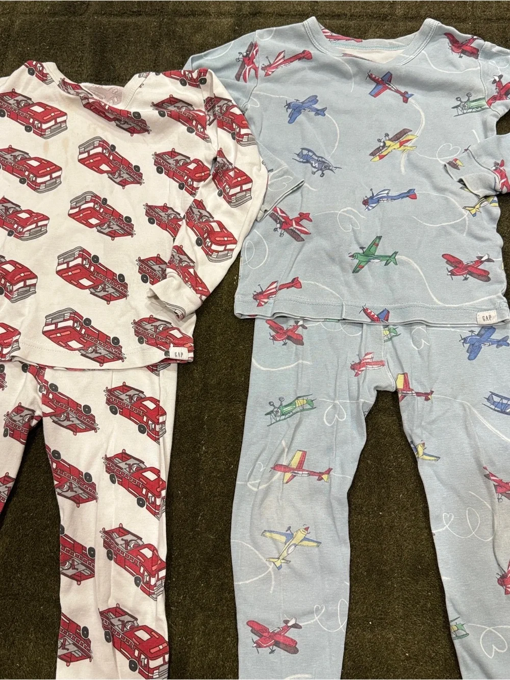 GAP - set of 2 - Kids Pajama Sets with Fire Truck/Light Blue Airplane Plane - 4T